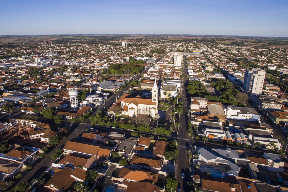 imagem ilustrando artigo Como a infraestrutura urbana impacta no preço de lotes e imóveis